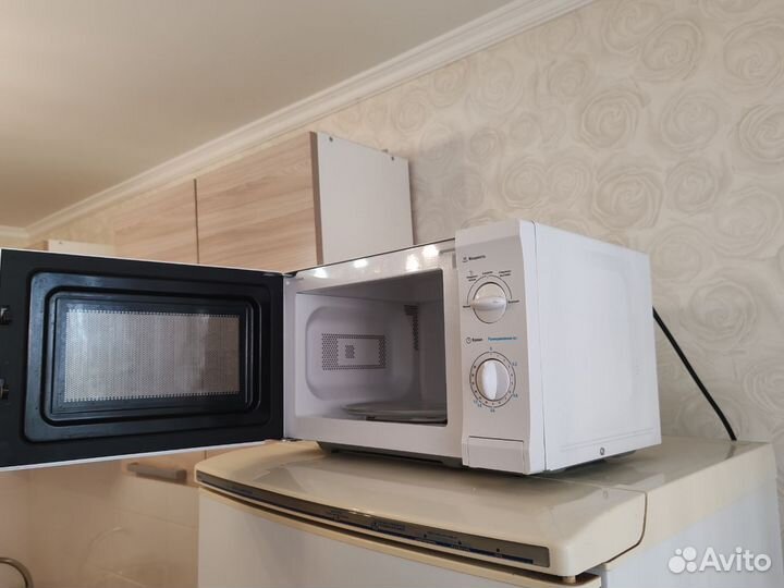 Микроволновая печь Midea
