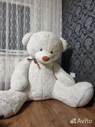 Плюшевый медведь