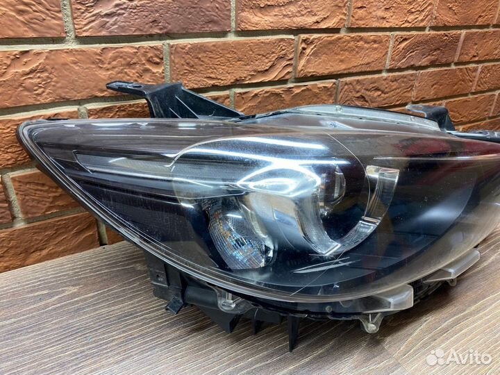 Фара правая Mazda CX 5 2015-2017 LED Рестайлинг