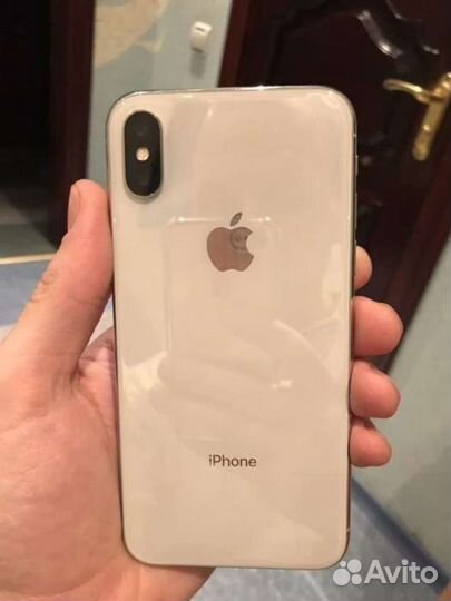 iPhone X, 64 ГБ