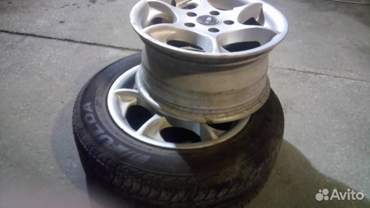 R15 Kenda K370 205/60, PCD 5x114.3 DIA 60