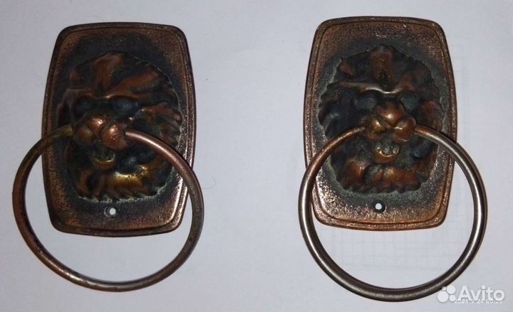 Ручка дверная в виде льва