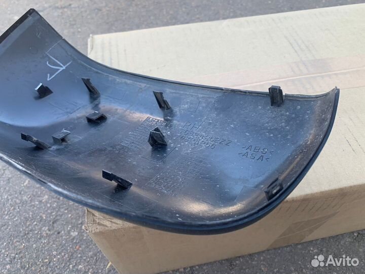 Крышка зеркала заднего вида правая Pajero 4