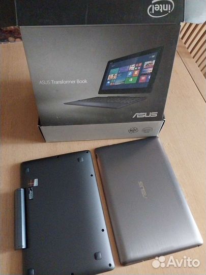 Планшет Asus Transformer Book