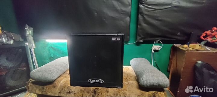 Kustom DE410 басовый кабинет