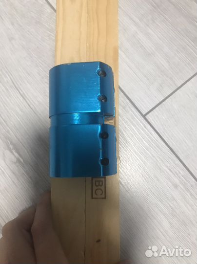 Зажим для трюкового самоката скс