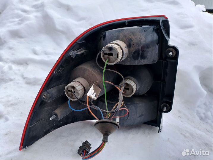 Задний правый фонарь Приора2