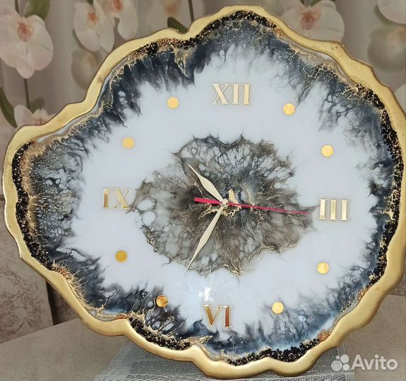 Стол из эпоксидной смолы В наличии