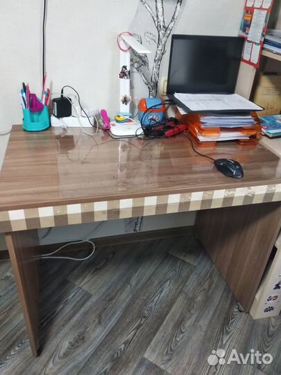 Детский уголок: кровать, стол, шкаф три в одном