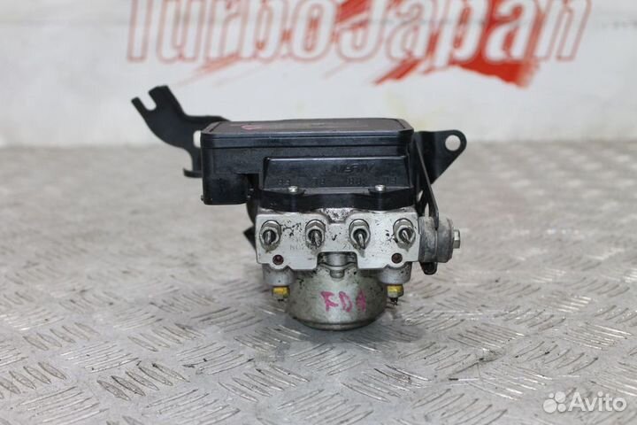 Блок ABS Honda Civic 8 FD1 4D R18A 1.8 л