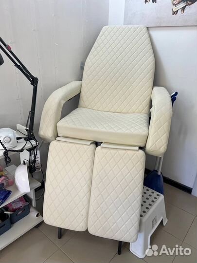 Кресло педикюрное кушетка