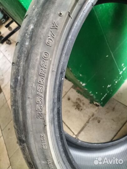 Bridgestone Potenza S001 255/35 R20 97Y