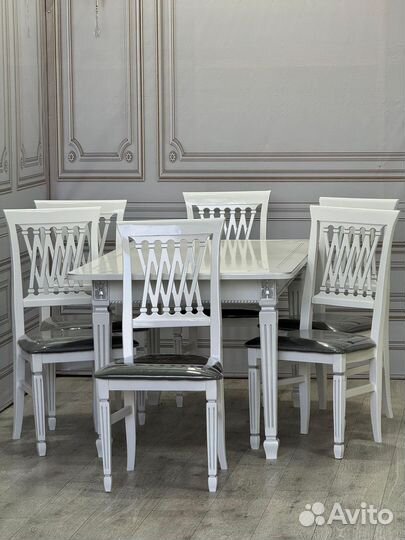 Столы и стулья