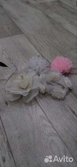 2заколки для волос,1сеточка и 1резинка для волос