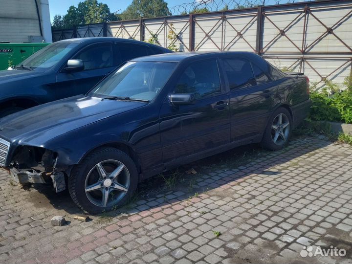 Mercedes-Benz C-класс 2.8 МТ, 1993, битый, 450 000 км
