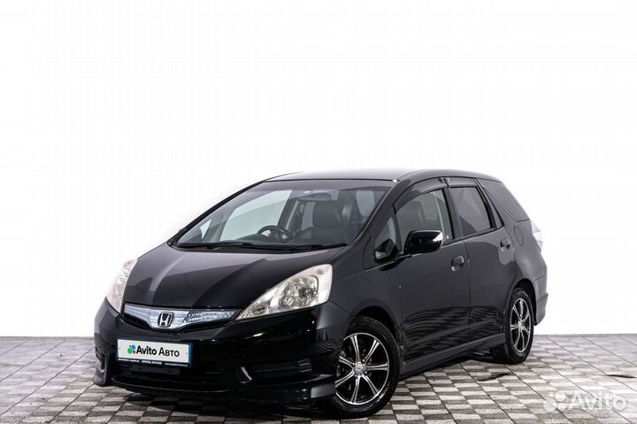 Honda Fit Shuttle 1.3 CVT, 2012, 210 000 км