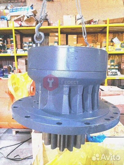 Редуктор поворота SK250-6E LQ32W00009F1