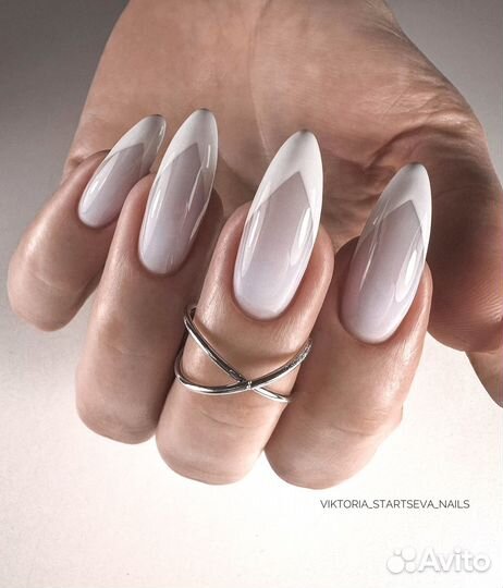 Маникюр, наращивание ногтей, педикюр