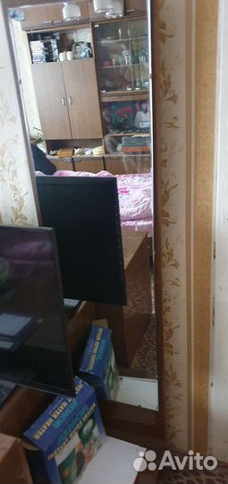 Трюмо с зеркалом старинное