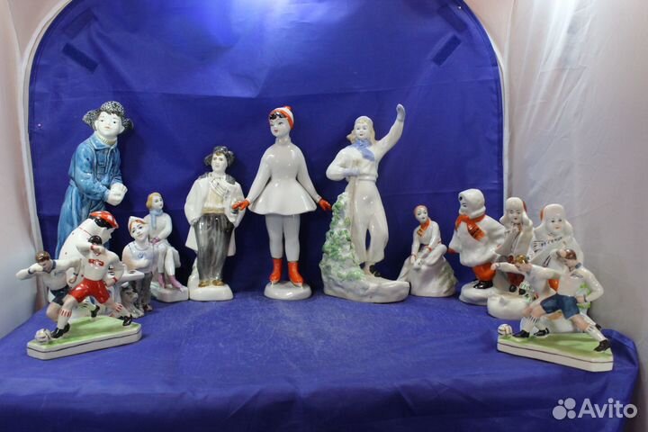 Коллекция фарфоровых статуэток на тему спорт зима
