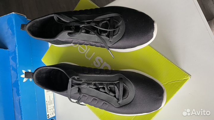 Кроссовки adidas neo
