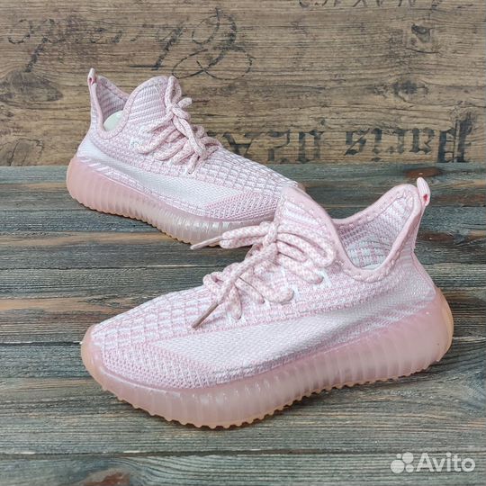 Кроссовки Yeezy детские новые 26-37