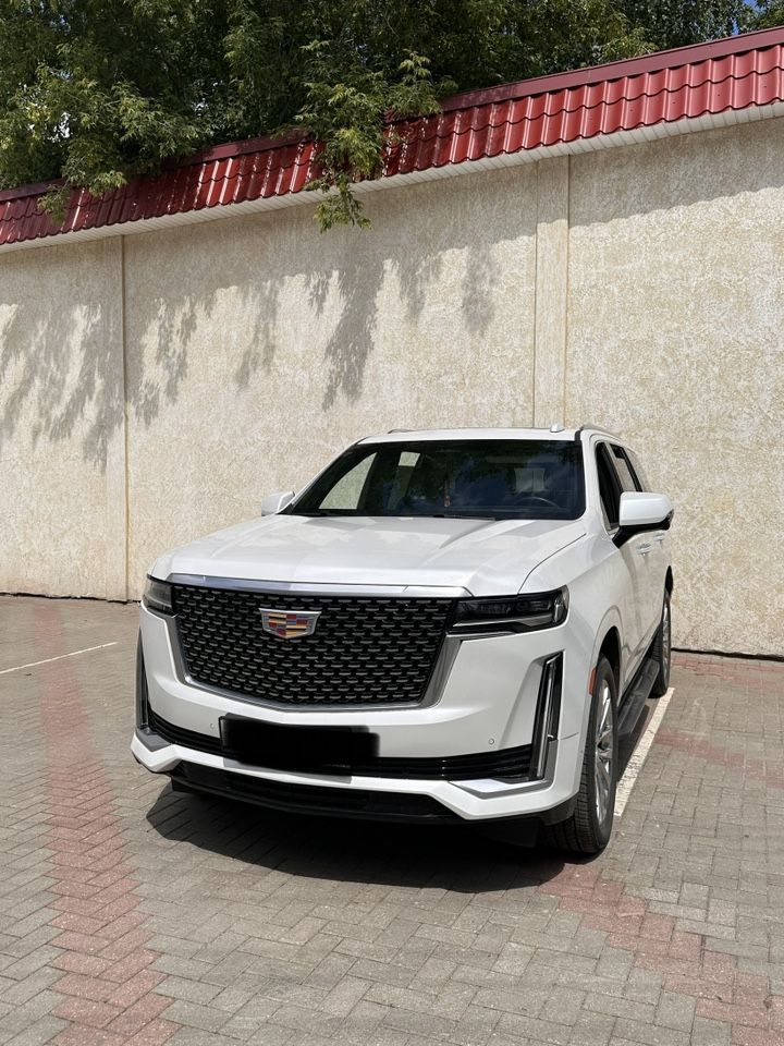 Cadillac Escalade: фото владельца