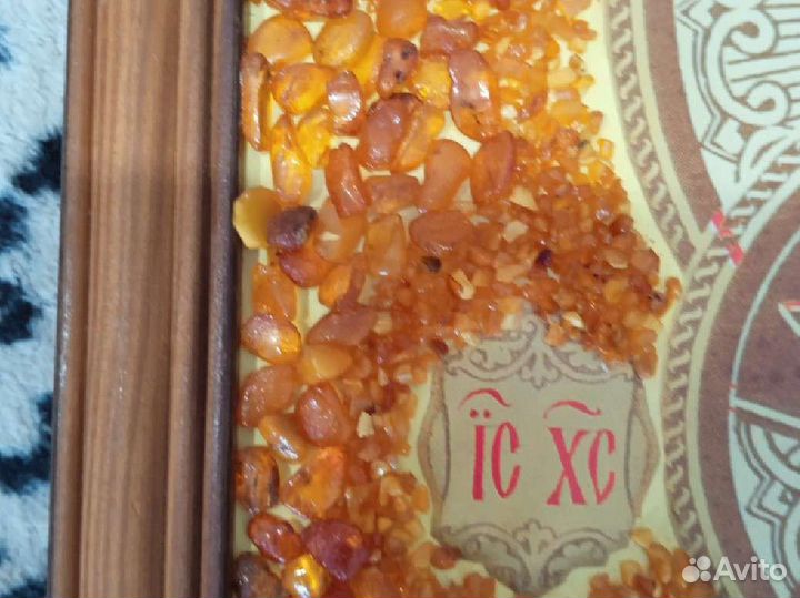 Икона с янтарем