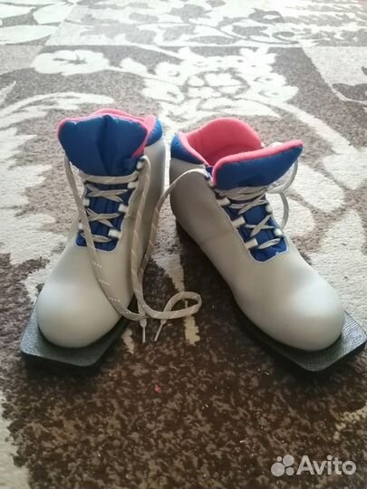 Лыжные ботинки 36 размер