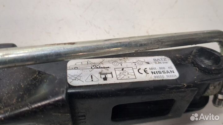 Домкрат Nissan Note E11, 2007