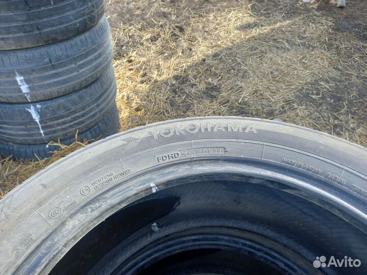 Yokohama BluEarth E51 225/60 R18