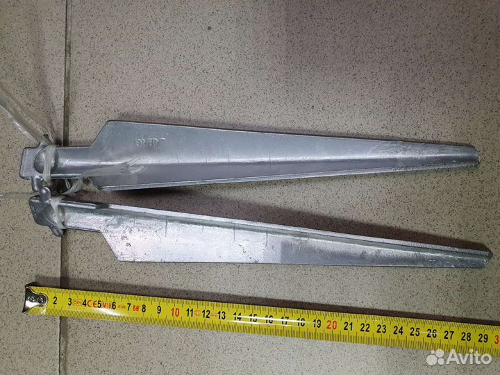 Колышки для палатки, держак