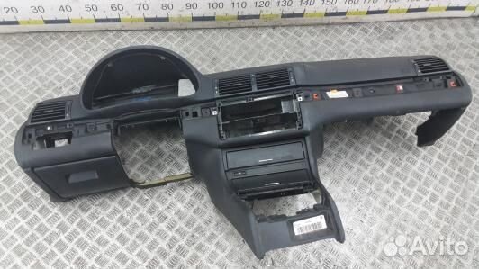 Панель приборов (торпедо) BMW 3 E46 (6BE05IS01)