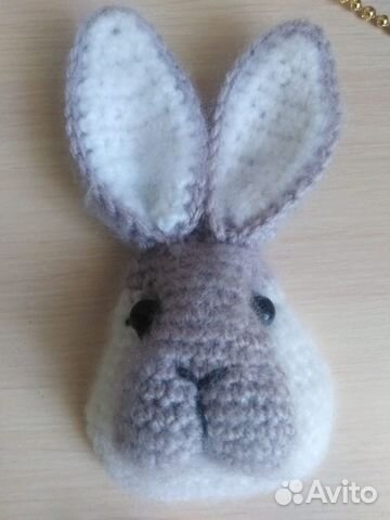 Вязаные брошь, магнитик, брелок Зайка