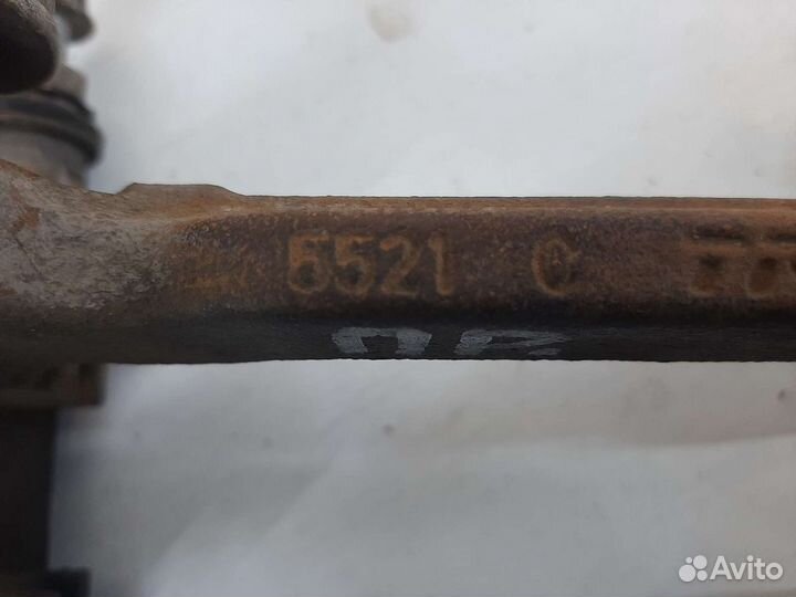 Скоба переднего суппорта Skoda Octavia A7