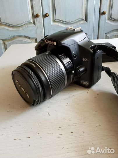 Зеркальная фотокамера canon EOS 450D