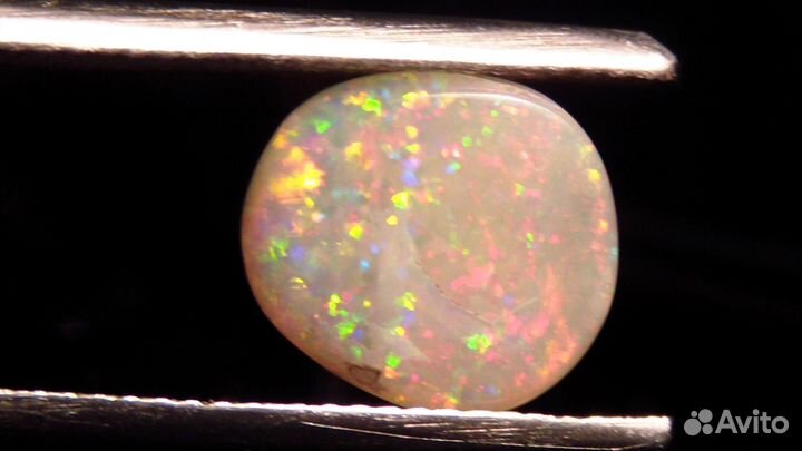 Австралийский темный опал 2 ct