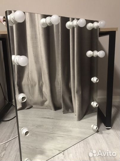 Гримерное зеркало