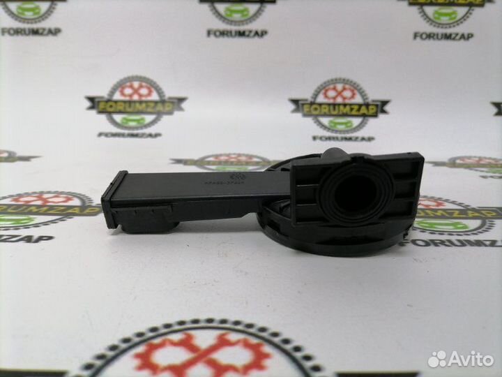 Клапан вентиляции картерных газов клапанной крышки