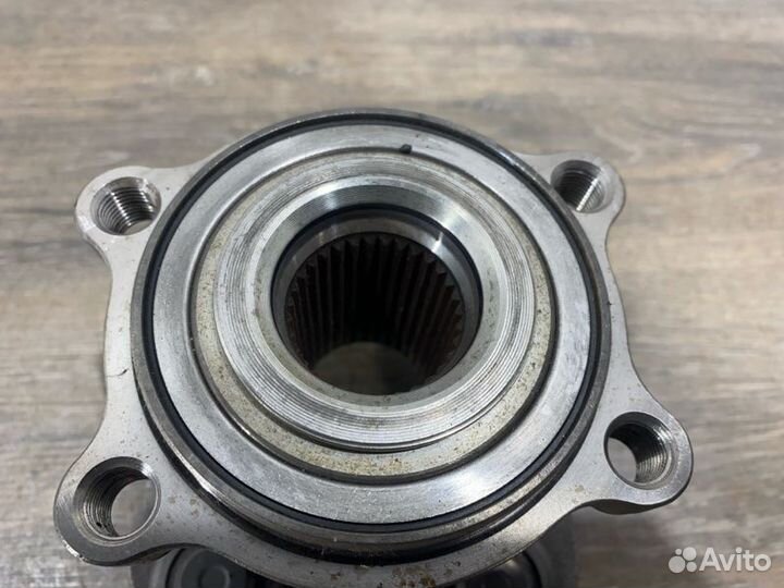 Подшипник ступицы задний Infiniti G35 G37 Fx37