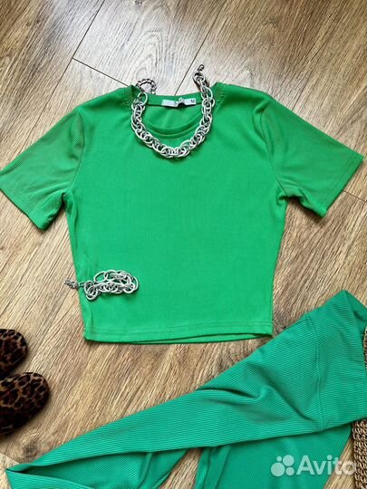 Комплект спортивный топ и легинсы размер М