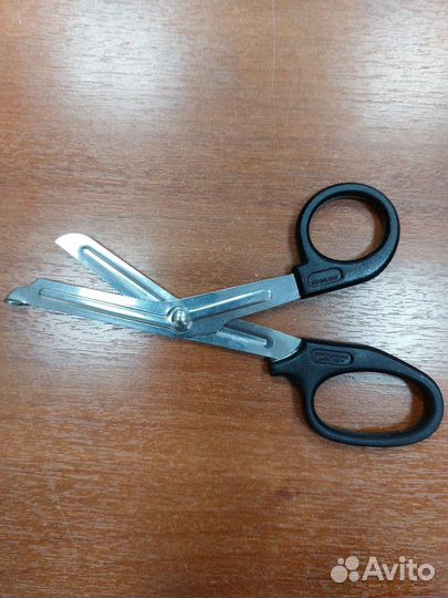 Ножницы тактические для разрезания одежды