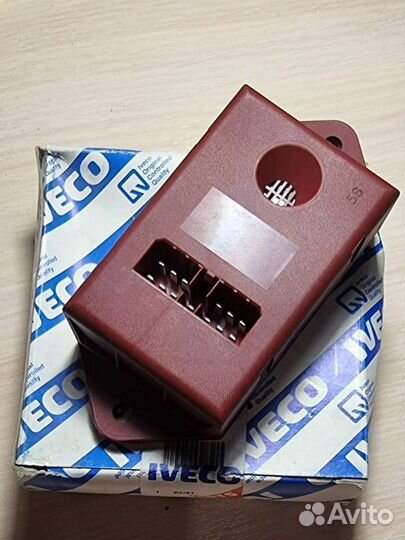 Реле поворотов 24V iveco 500372850