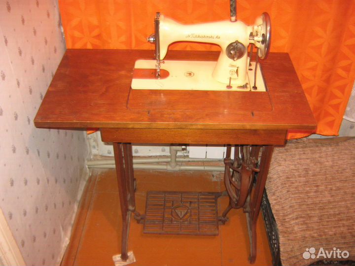 Швейная машинка 