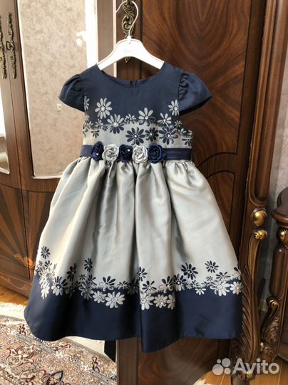 Платье для девочки нарядное
