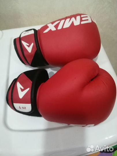 Боксерские перчатки 6 oz