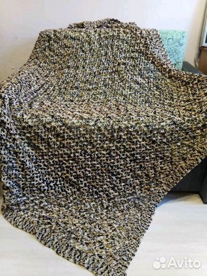 Ажурный плед ручной работы