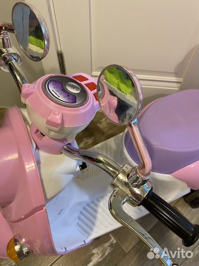 Мопед скутер для девочки