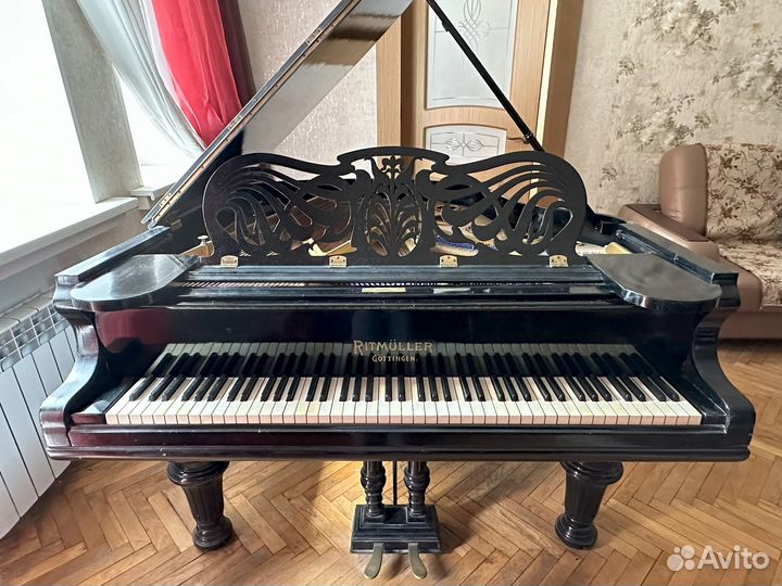 Рояль кабинетный Ritmuller