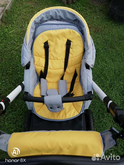 Прогулочная коляска